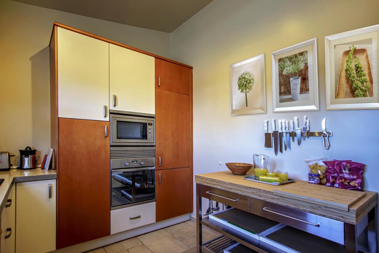 Villa Yvonne,Private Pool,Private Parking 1,7 Km From The Beatch Albufeira Ngoại thất bức ảnh